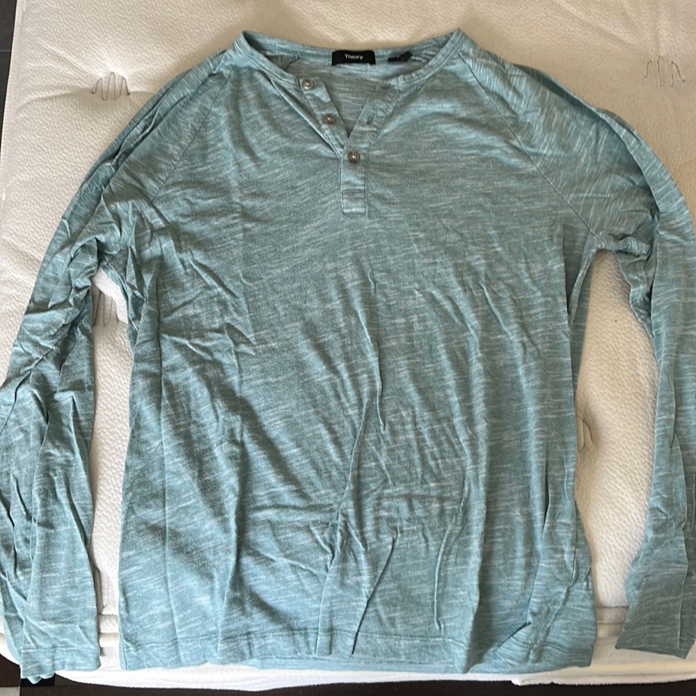 Theory Henley - large